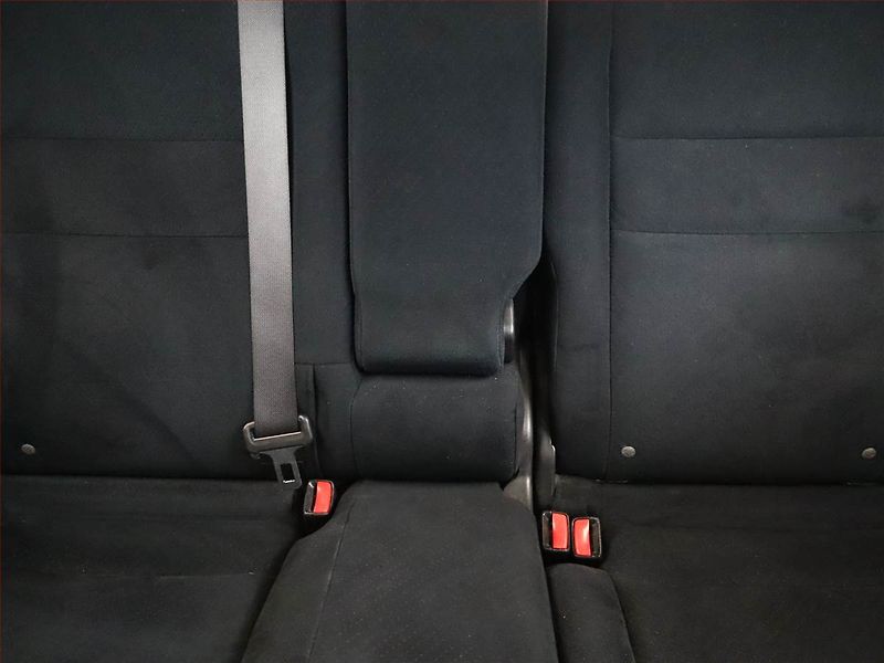 Honda Civic (2006) 1.8 i, po STK, jezdí výborně - fotka 8 z 12