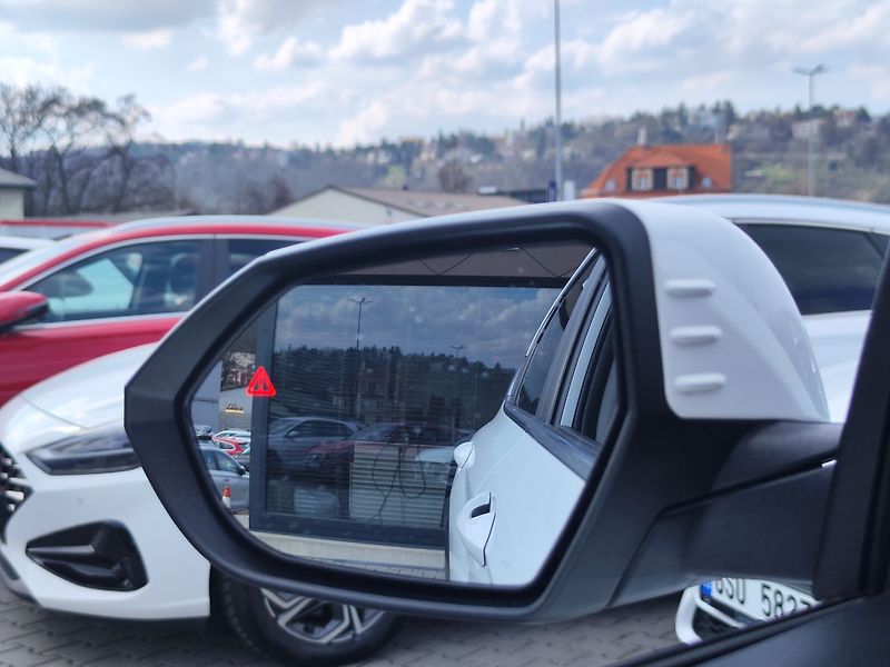 Hyundai Kona 1.0 T-GDi/88kW Sound Bosse - fotka 15 z 35