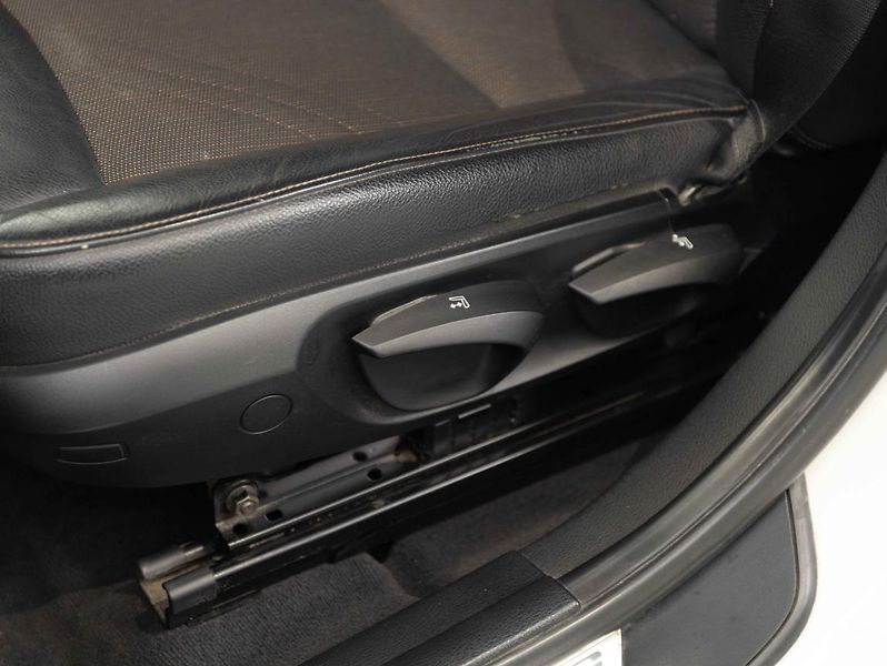 BMW X1 xDrive20d - fotka 19 z 22