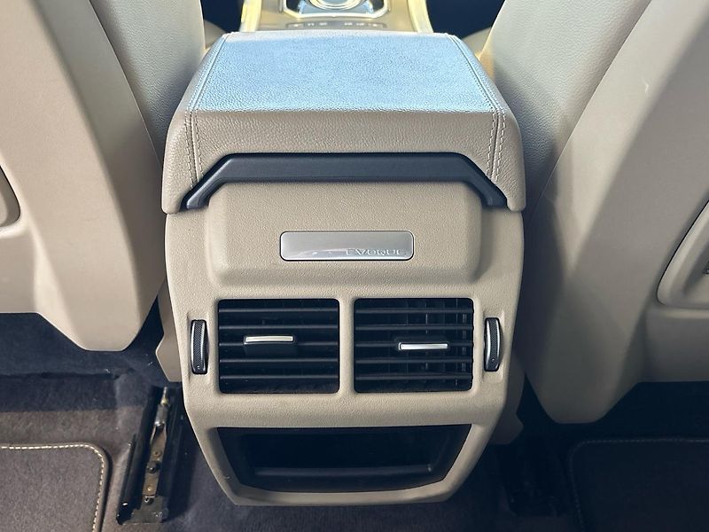 Land Rover Range Rover Evoque (2016) SE 2.0TD4 - fotka 10 z 15