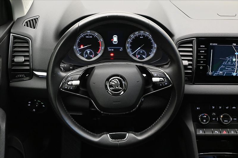 Škoda Karoq 1,5 TSI 110 kW STYLE Tažné Zár - fotka 18 z 31