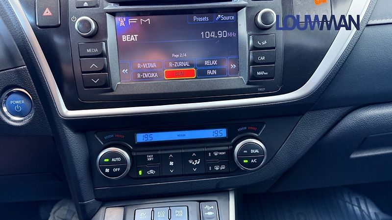Toyota Auris AT STYLE - fotka 6 z 19