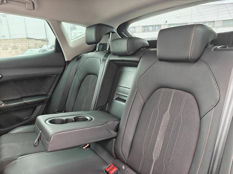 Cupra Formentor 6MP 1,5 TSI - fotka 8 z 24