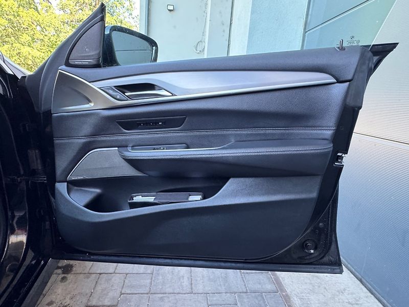 BMW Řada 6 (2018) 640 X-Drive - fotka 14 z 43