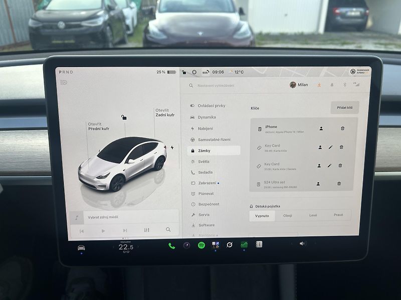 Tesla Model Y ZAMLUVENO ! TZ 94,1% - fotka 24 z 49
