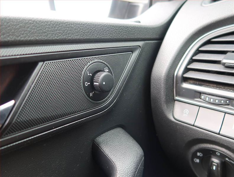 Škoda Fabia (2018) Style 1.0 TSI, Navi, Tempomat - fotka 18 z 20
