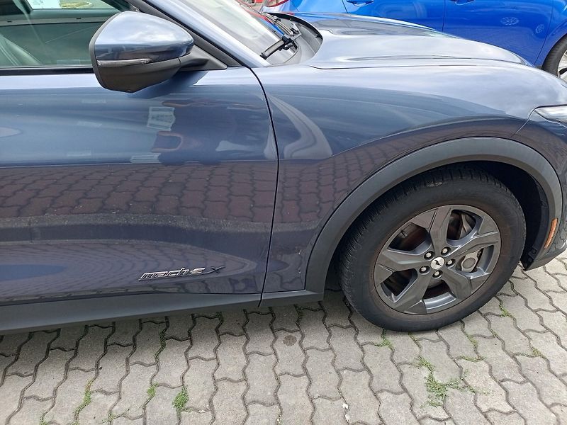Ford Mustang Mach-E (2021) Extended Range - 99Kwh baterie - fotka 20 z 22