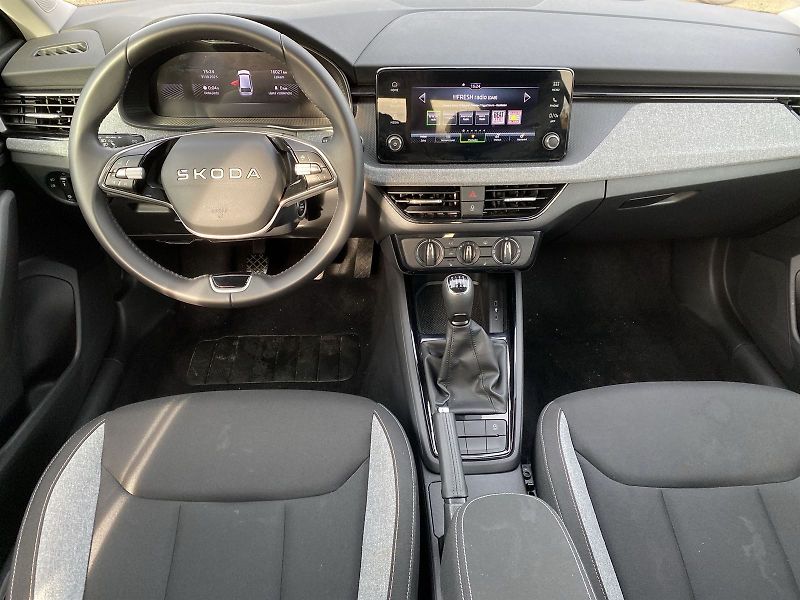 Škoda Scala (2025) 1.0 TSI Selection - fotka 5 z 32