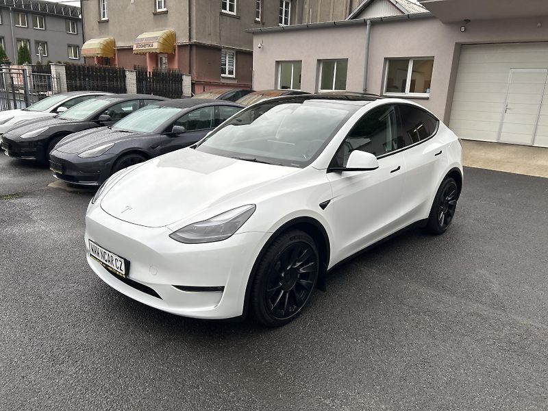 Tesla Model Y LONG RANGE DUAL MOTOR  TZ 92% - fotka 2 z 56