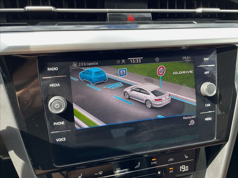 Volkswagen Arteon 2,0 TDi,ELEGANCE,110kW,1.maj., - fotka 16 z 27