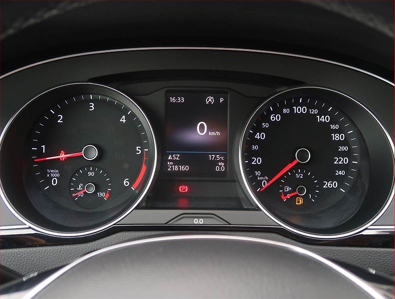 Volkswagen Passat (2019) Highline 2.0 TDI, Automat - fotka 11 z 21