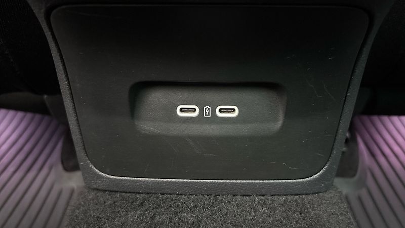 Škoda Octavia 2.0 TDI DSG 4x4 Style Combi - fotka 20 z 25