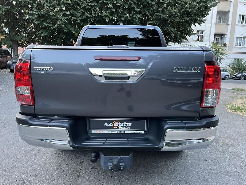 Toyota Hilux (2023) 2.8 D-4D EXECUTIVE DOUBLE CAB - fotka 12 z 35