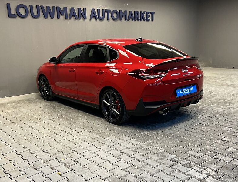 Hyundai i30 2.0 T-GDI 280k N Performance F - fotka 17 z 18