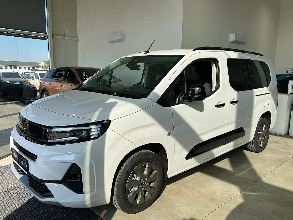 Opel Combo L2 Eleg.Pl. 1,5CDTi MT6-7 míst