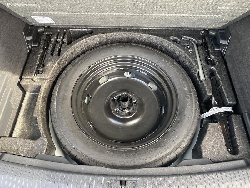 Volkswagen Tiguan 1.4 TSI 92kW -1xMAJ.-ALU-TAŽNÉ - fotka 35 z 46