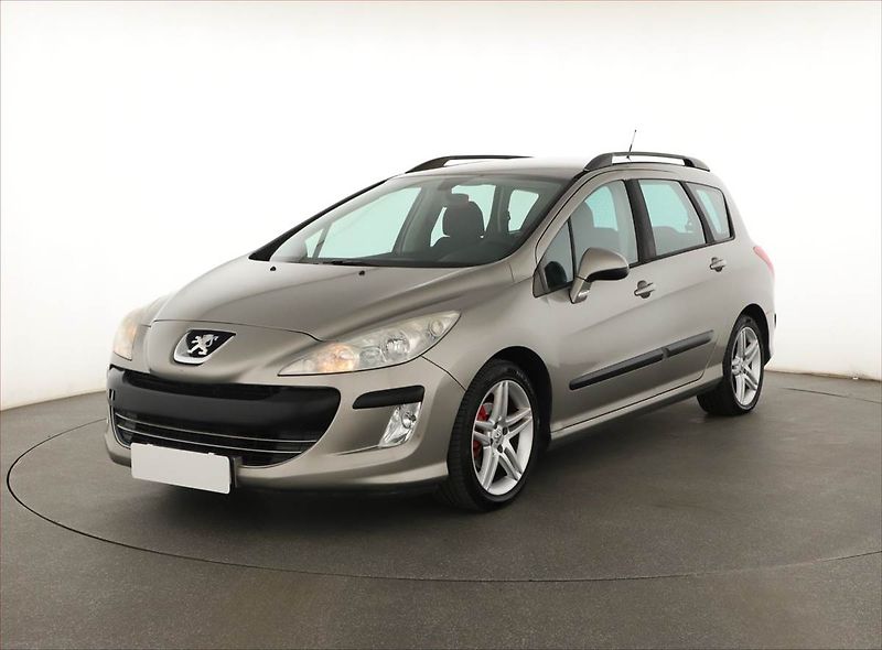 Peugeot 308 (2009) 1.6 HDi, po STK, rezervace - fotka 2 z 11