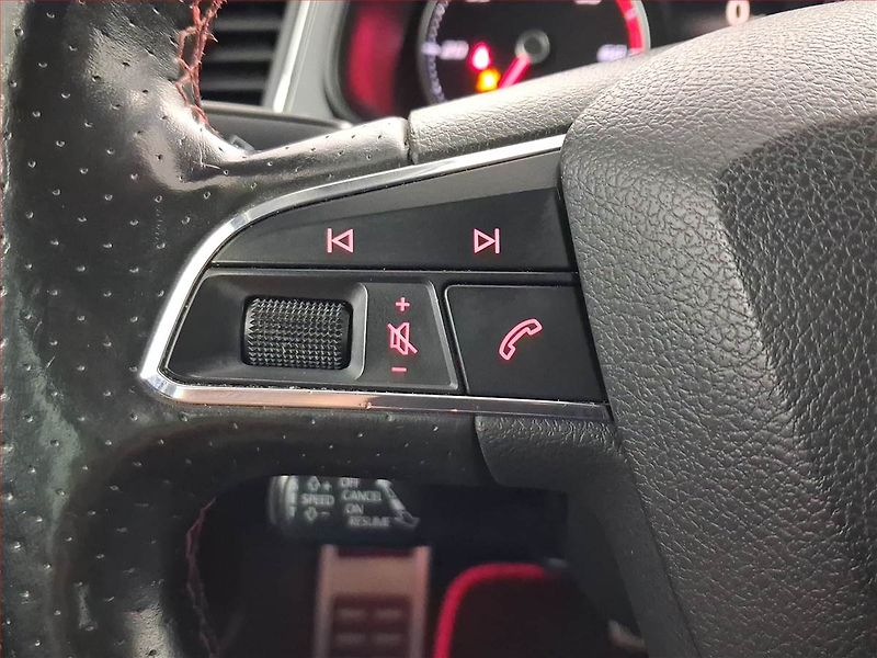 Seat Leon (2016) 2.0 TDI, Automat, Kůže, Navi - fotka 16 z 20
