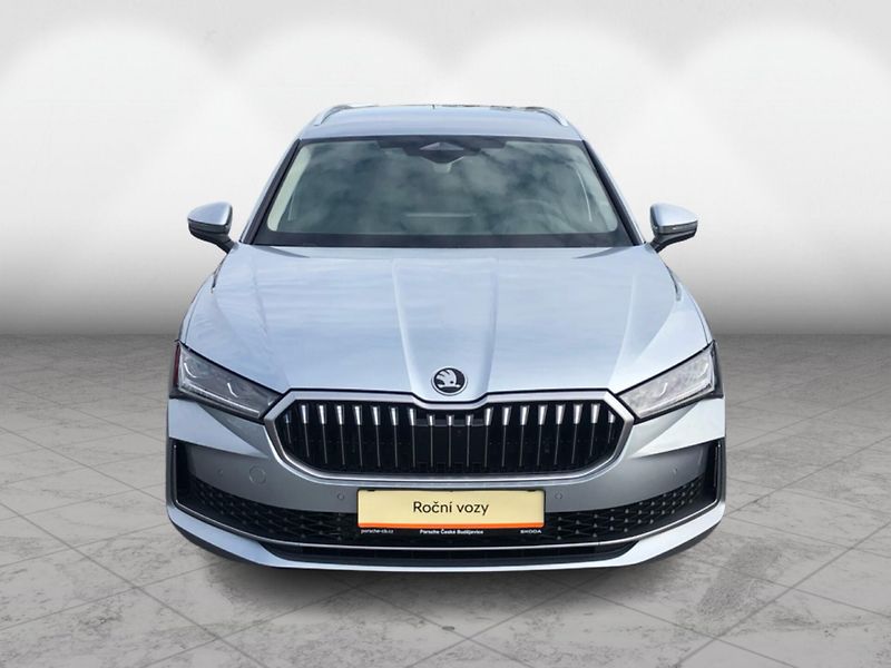 Škoda Superb Combi - fotka 4 z 30