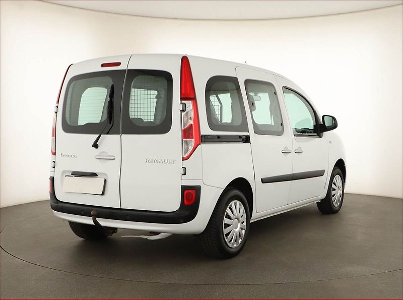Renault Kangoo (2021) Zen 1.5 dCi, 5Míst, ČR, 1Maj - fotka 5 z 13
