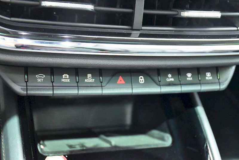 Škoda Enyaq (2022) 80 150Kw Desing paket Suite - fotka 20 z 34