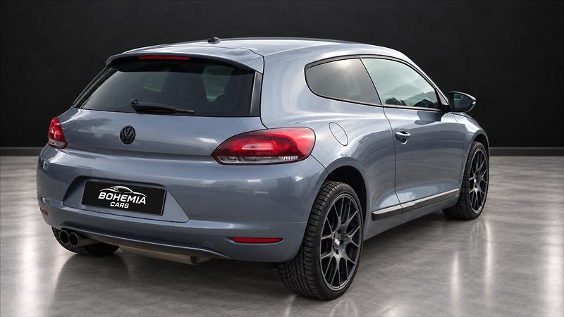 Volkswagen Scirocco 2,0 TSI 147 kW MANUÁL - fotka 6 z 10
