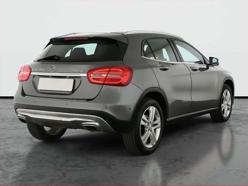 Mercedes-Benz GLA (2016) 200 CDI 4MATIC, 4X4 - fotka 5 z 18