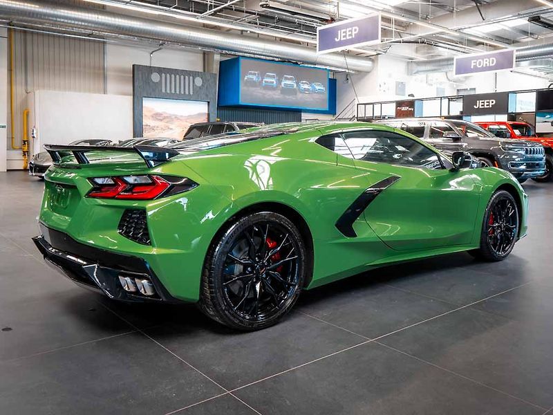 Chevrolet Corvette (2026) 6.2 Stingray 3LT Z51 Facelift - fotka 9 z 44