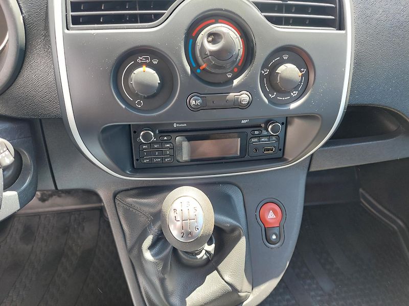 Renault Kangoo (2018) II. Experience TCe 115 - fotka 16 z 36