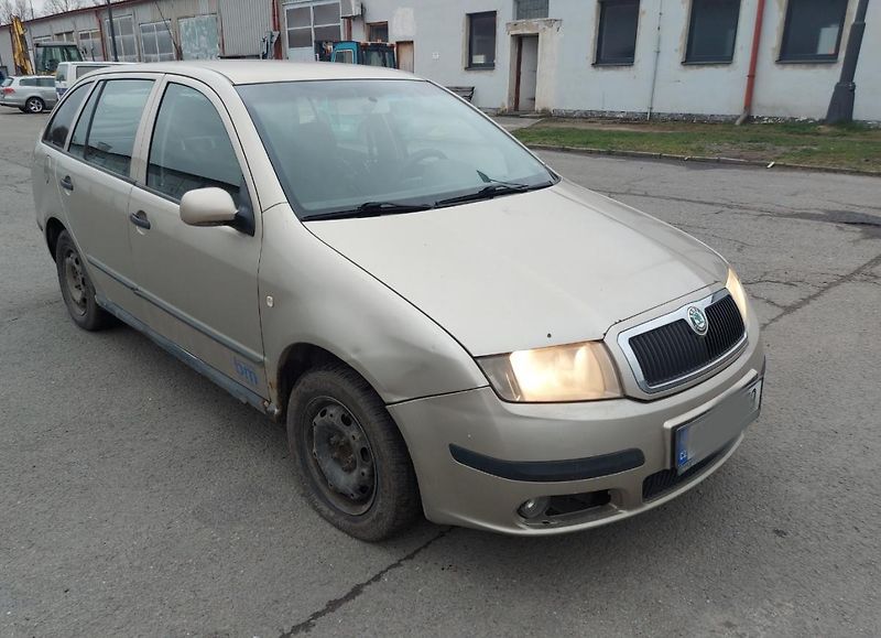 Škoda Fabia (2006) 1,4 74 KW klima tz na ND - fotka 2 z 14