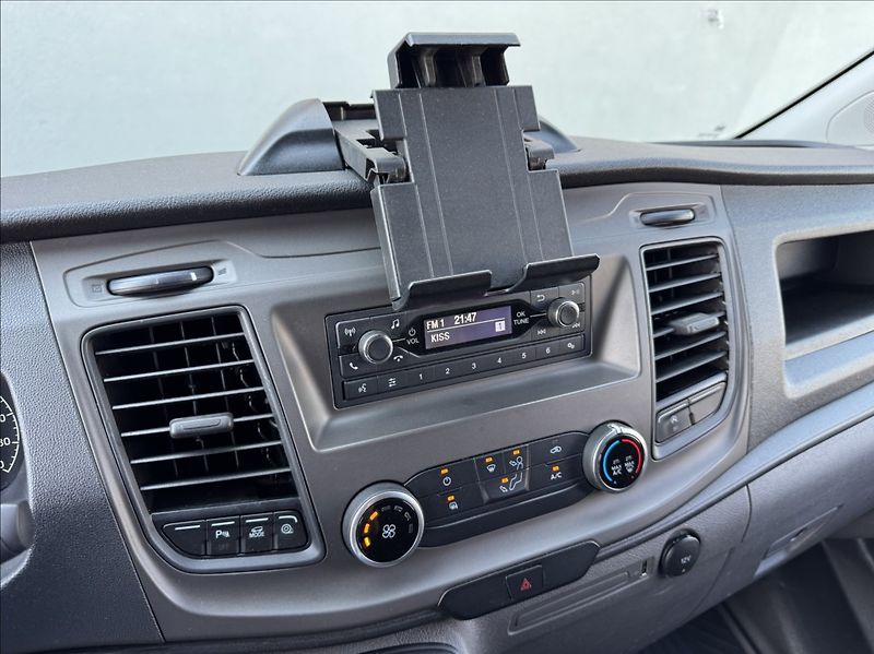 Ford Transit Custom 2,0 TDCi L1H1 DPH 1.maj ČR - fotka 43 z 50