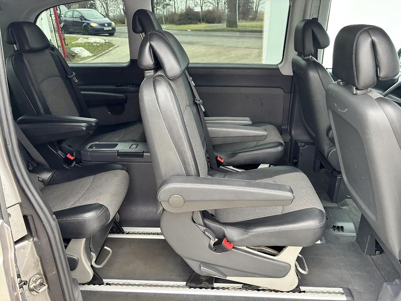 Mercedes-Benz Viano (2011) 3.0CDI V6 165KW Alu kola - fotka 13 z 27