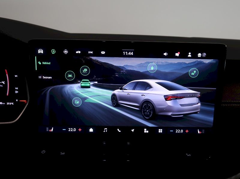 Škoda Octavia (2025) SPORTLINE 2.0TDI DSG CANTON - fotka 27 z 44