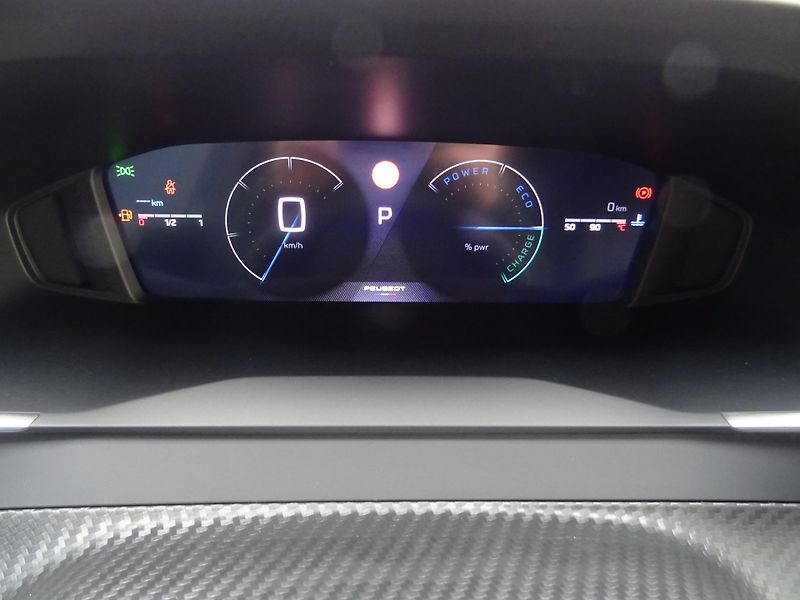 Peugeot 2008 (2026) ALLURE Hybrid 145k e-DCS6 - fotka 25 z 45