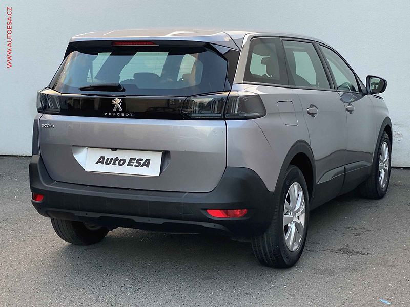 Peugeot 5008 (2021) 1.5HDi, ČR, Active, LED - fotka 4 z 17