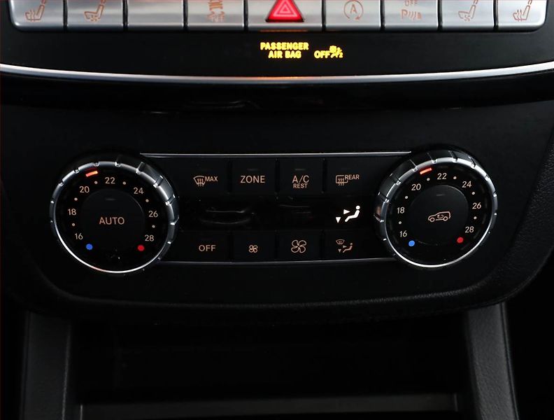 Mercedes-Benz GLE (2018) 350 d 4MATIC - fotka 12 z 20
