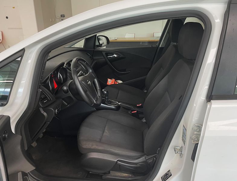 Opel Astra 1,4 16V, ČR, 1.MAJ - fotka 9 z 20