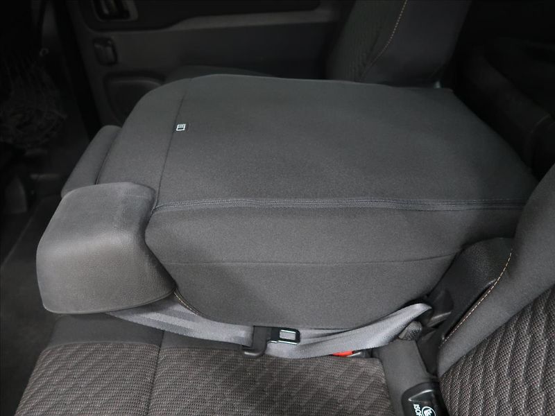 Toyota ProAce Verso 2,0 D-4D Family 1.maj. 8 míst - fotka 28 z 37
