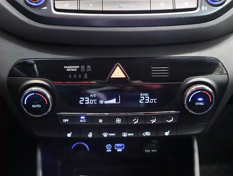 Hyundai Tucson (2018) Style 2.0 CRDi, 4X4, Automat - fotka 16 z 20
