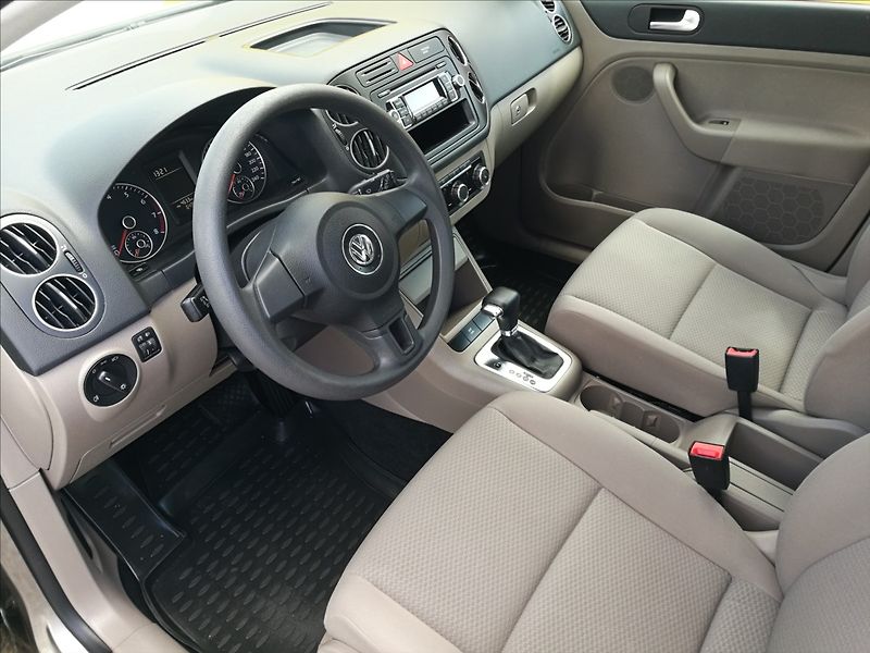 Volkswagen Golf Plus 1,6 i DSG 75 kW - fotka 10 z 20