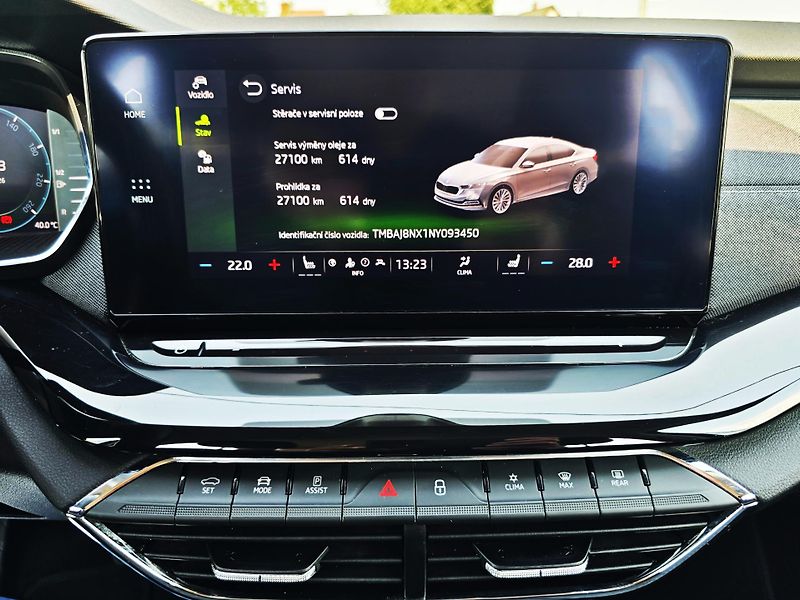 Škoda Octavia 2.0TDI 110KW DSG STYLE+ MATRIX - fotka 33 z 39
