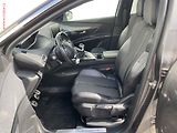 Peugeot 3008 (2018) 1.5 HDi, GT Line, LED, panor - náhled 9