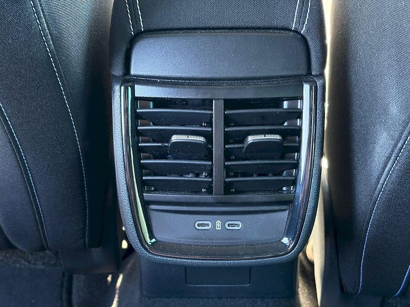 Škoda Kamiq (2025) DSG 1.5 TSI / 110kW / MONTE CA - fotka 24 z 35