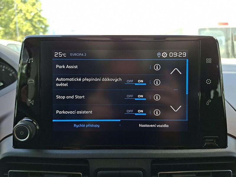 Peugeot Rifter GT LINE 1,5 BHDi 130k EAT8 - fotka 21 z 28