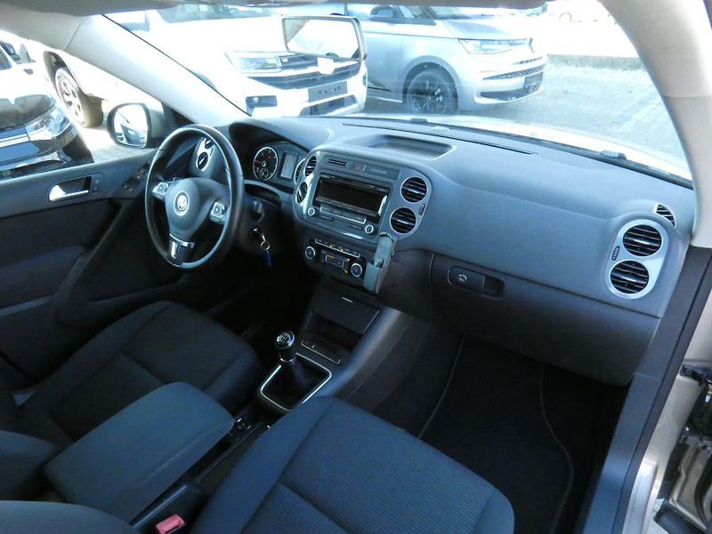 Volkswagen Tiguan (2014) 2,0 TDI BMT 103KW - fotka 22 z 29