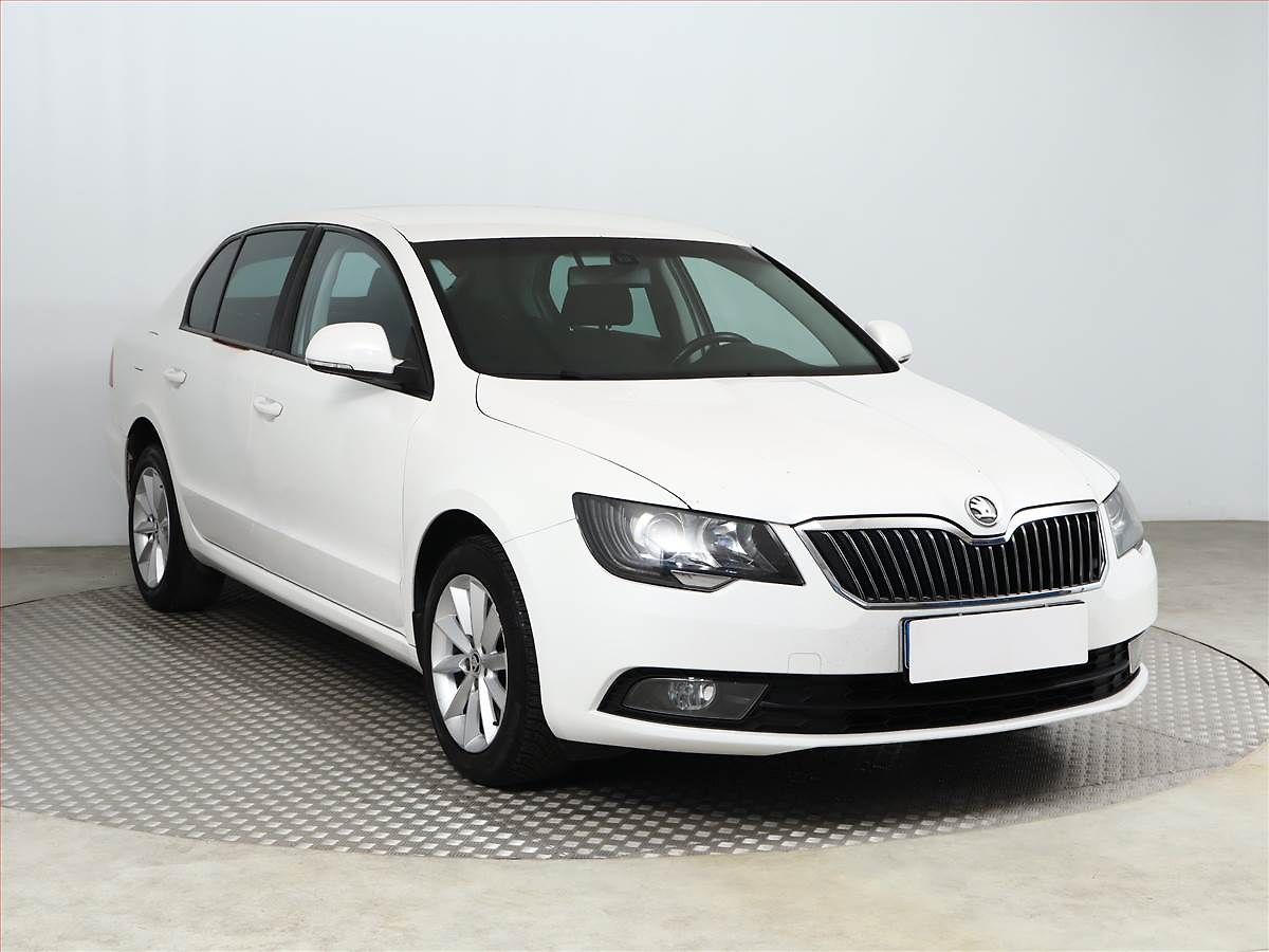 Škoda Superb Ambition Plus 1.4 TSI, ČR
