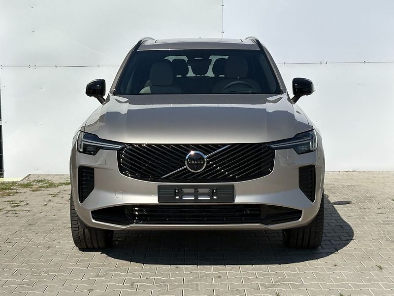Volvo XC90 Ultra Dark T8 299kW - fotka 3 z 24
