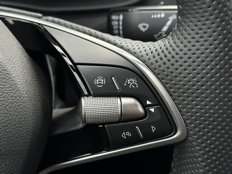 Škoda Kamiq 1.0TSi Monte Carlo 116PS Matri - fotka 18 z 41