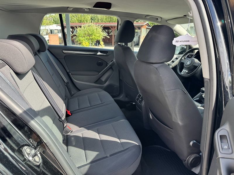 Volkswagen Golf (2012) Comfortline 1.2 TSI 63kW - fotka 24 z 32