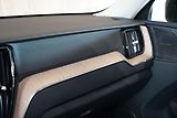 Volvo XC60 B5 AWD PLUS Dark LCI, H/K, LED - náhled 41